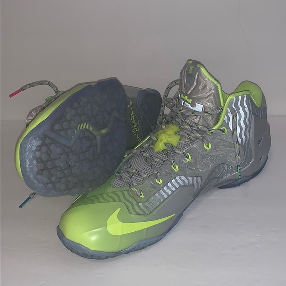 Lebron XI maison du lebron - Picture 3 of 8